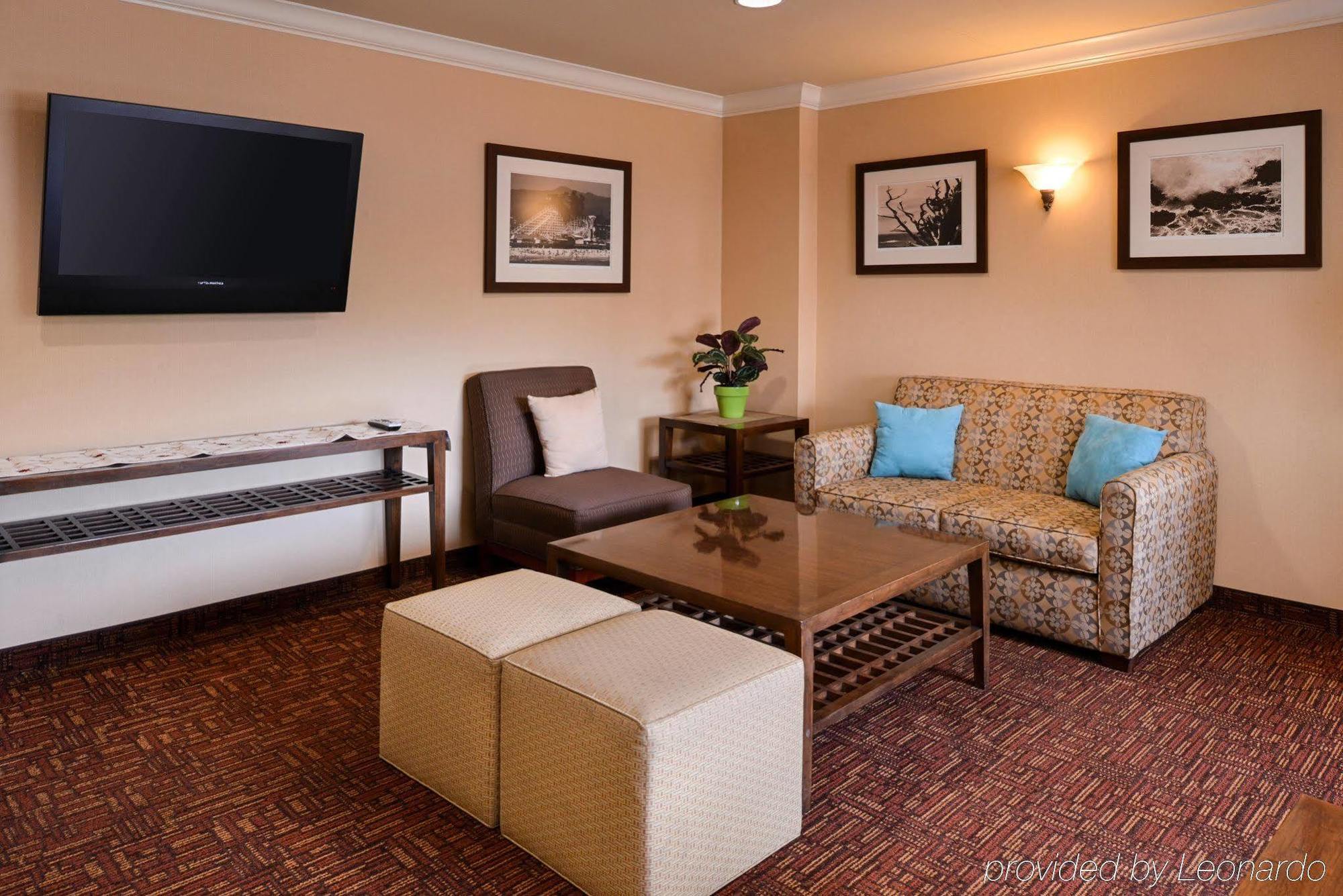 Holiday Inn Express & Suites Watsonville By Ihg Екстериор снимка
