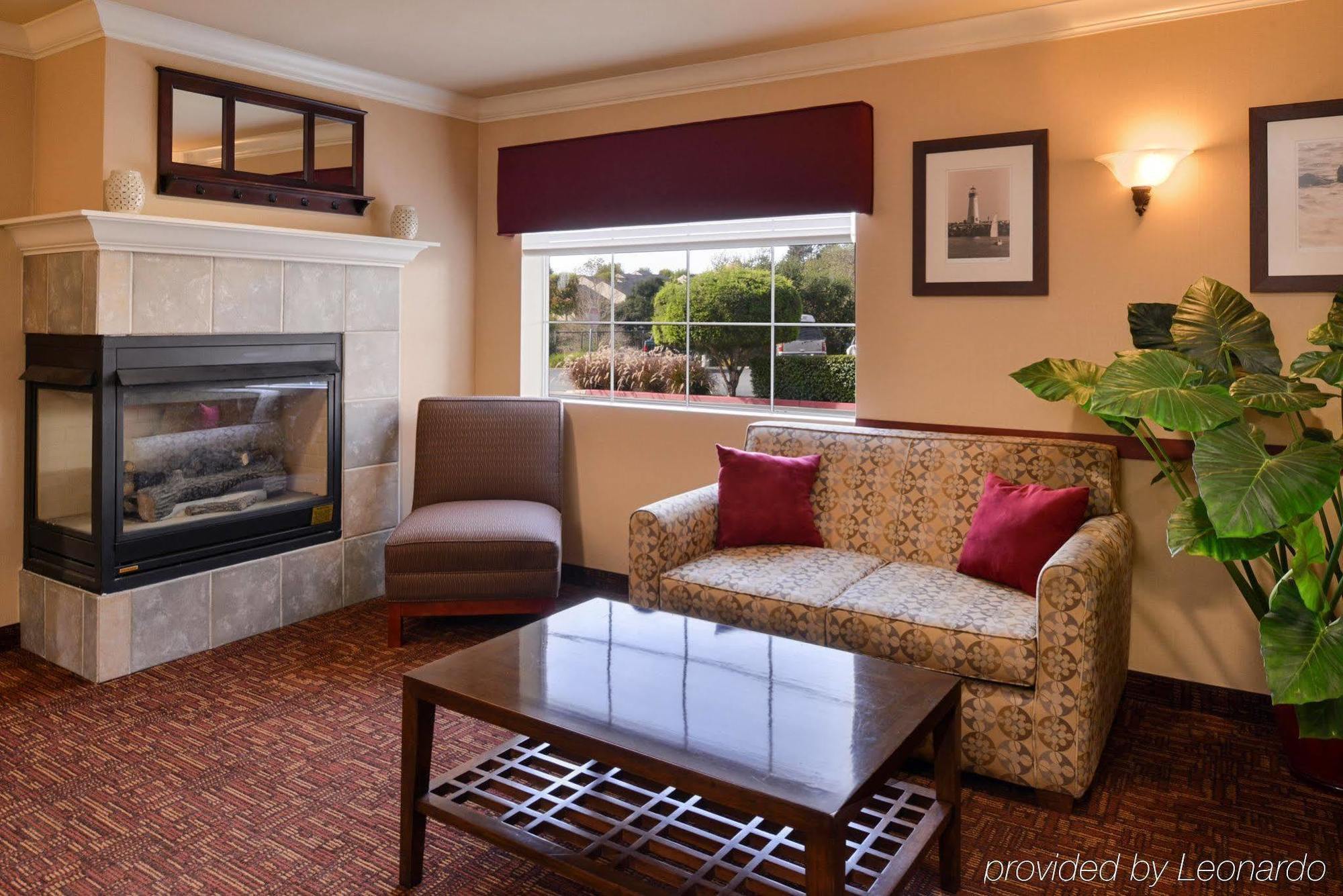 Holiday Inn Express & Suites Watsonville By Ihg Екстериор снимка