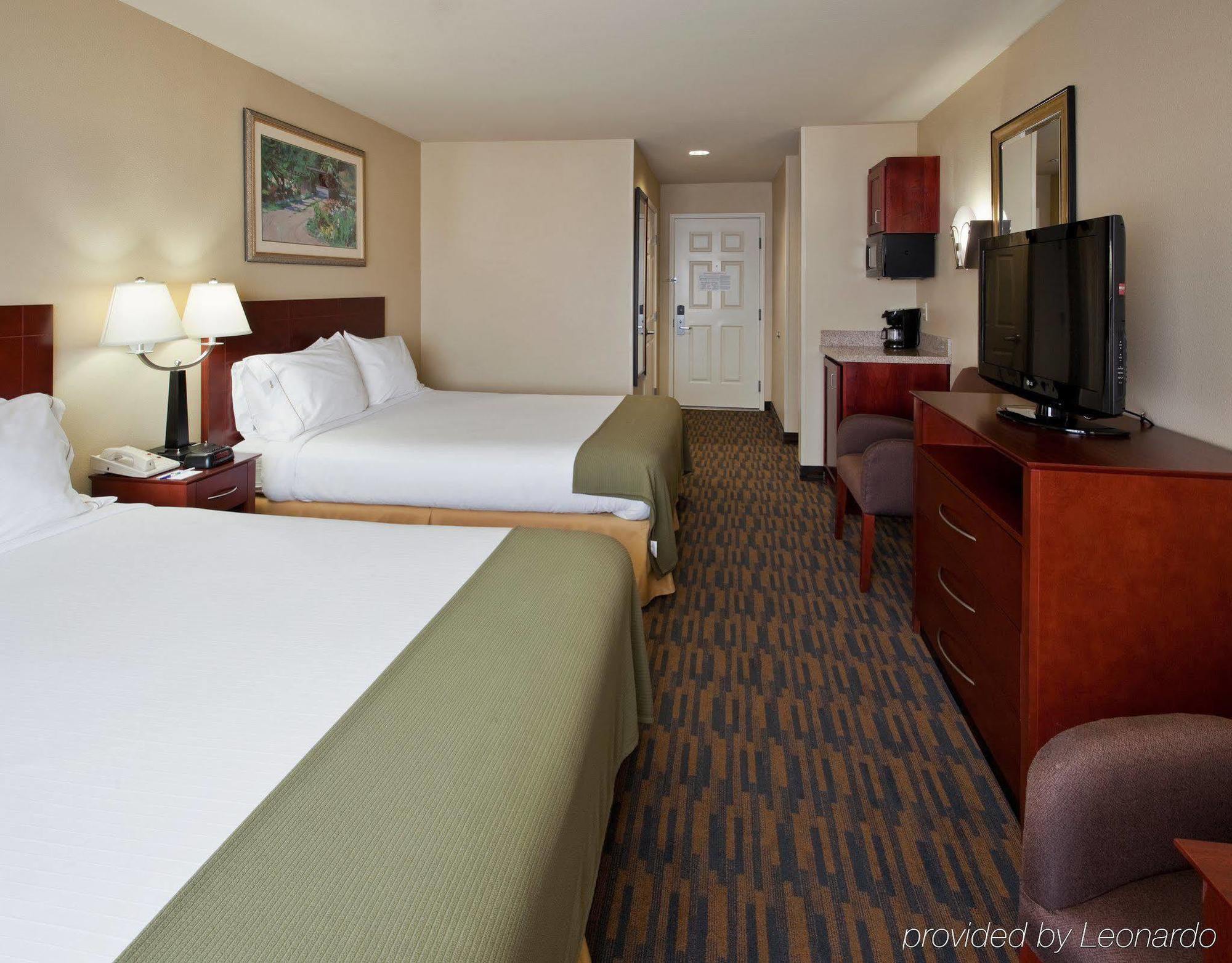 Holiday Inn Express & Suites Watsonville By Ihg Екстериор снимка