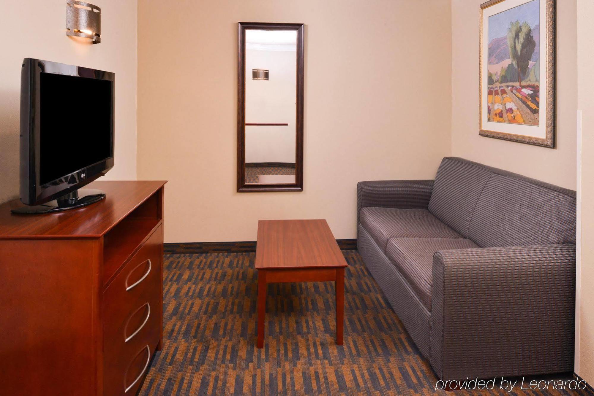 Holiday Inn Express & Suites Watsonville By Ihg Екстериор снимка