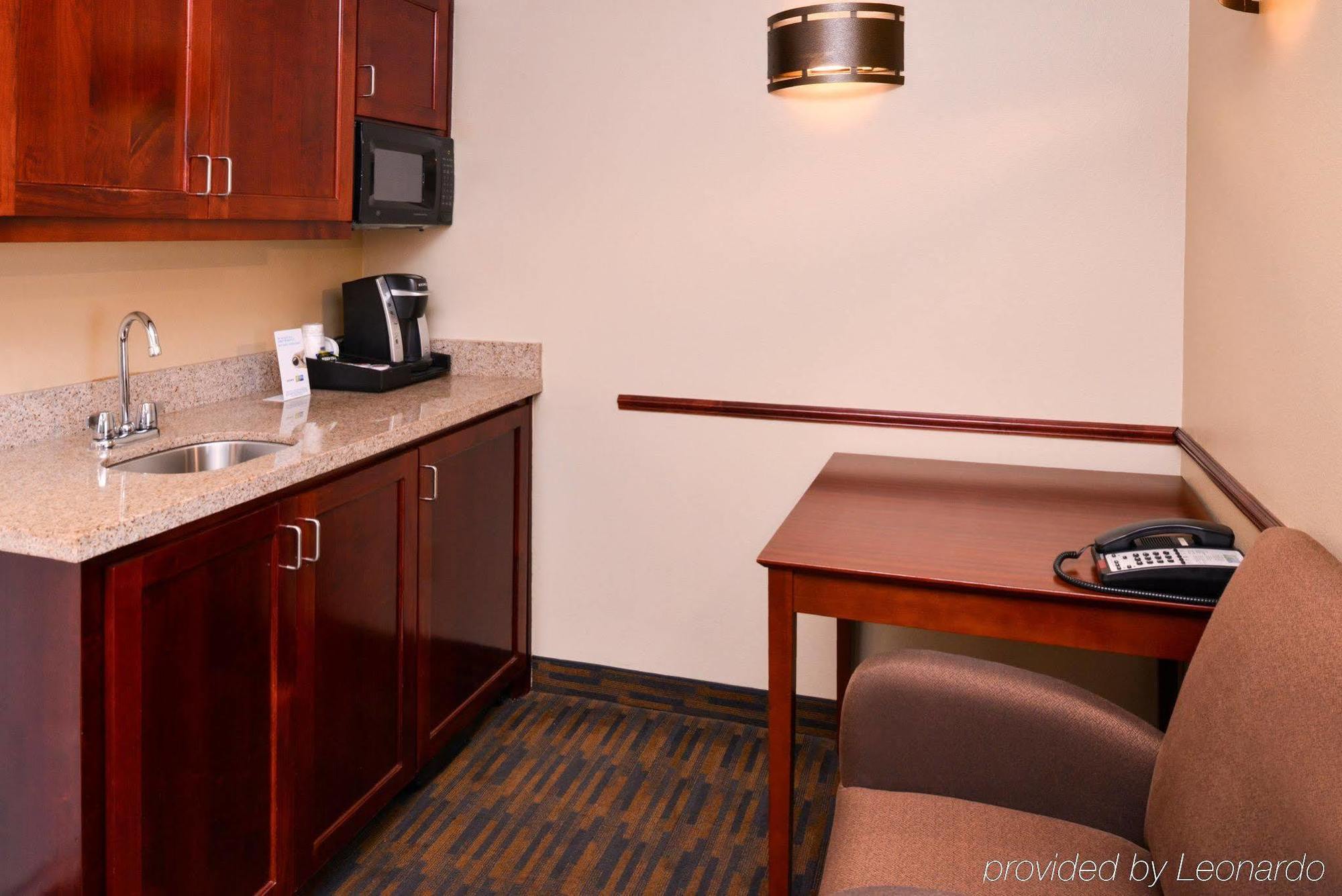 Holiday Inn Express & Suites Watsonville By Ihg Екстериор снимка