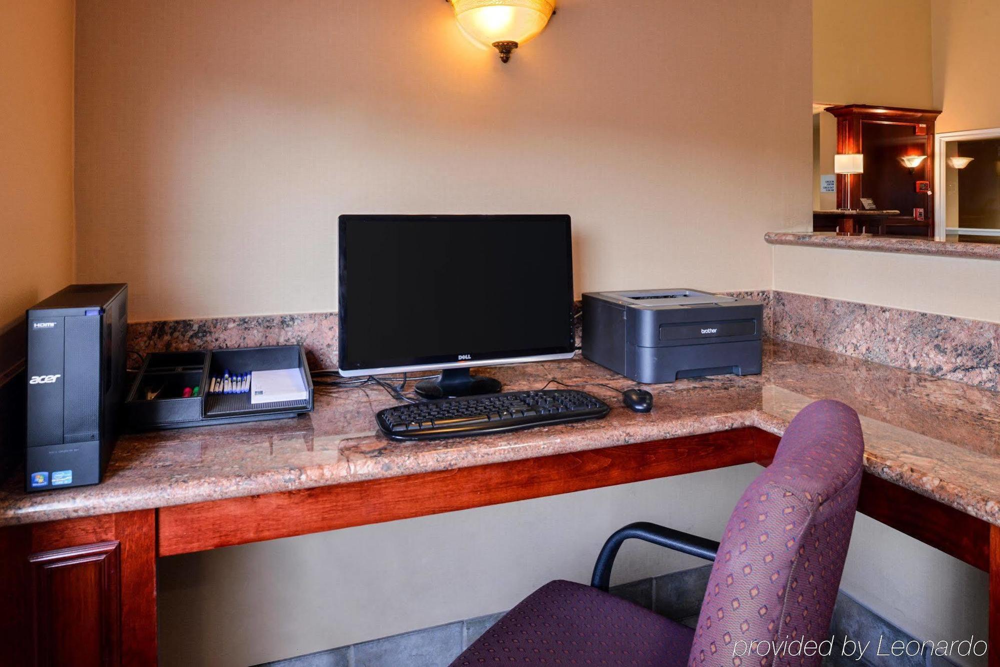Holiday Inn Express & Suites Watsonville By Ihg Екстериор снимка